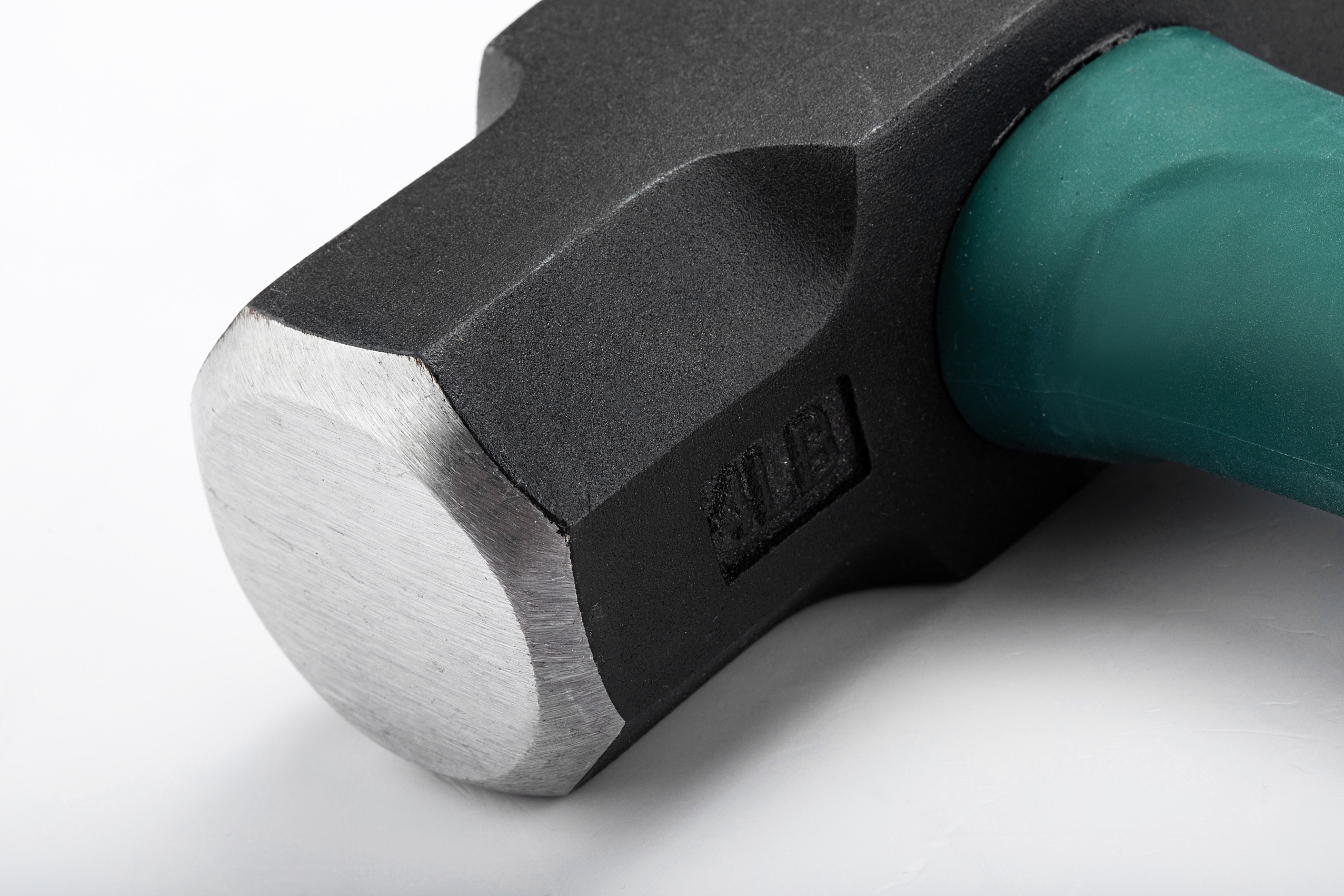 产品编号:92343 产品名称:纤维柄八角锤4磅 编号92343 产地中国 规格4